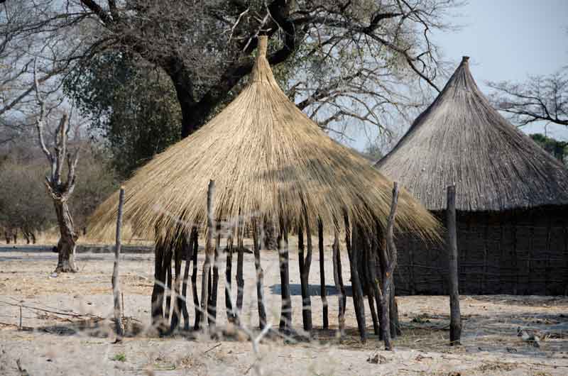 27 - Namibia - poblado Kavango